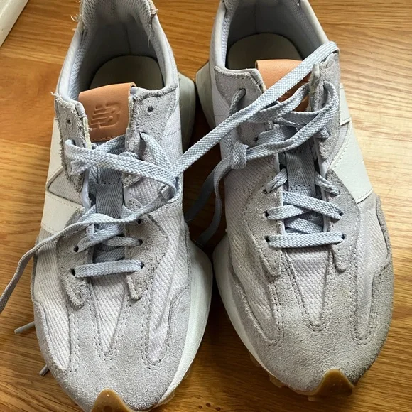 New Balance 327 Lavender Retro Sneakers - Picture 3 of 9